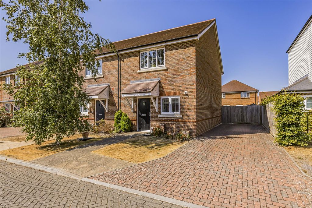 Property photo 1 of 15 Worcester Drive, Southbourne-Porticomarketing-Nexa