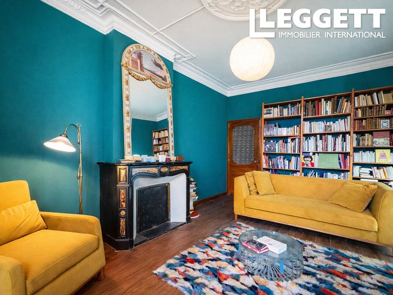 Property photo 2 of 10