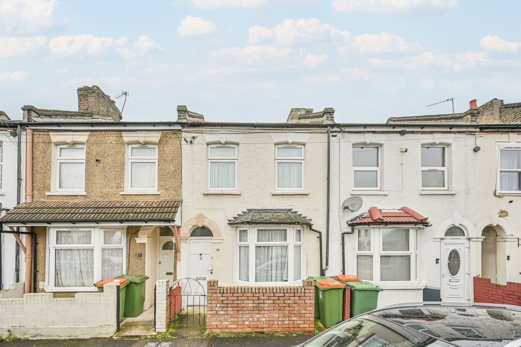 Property photo 1 of 13