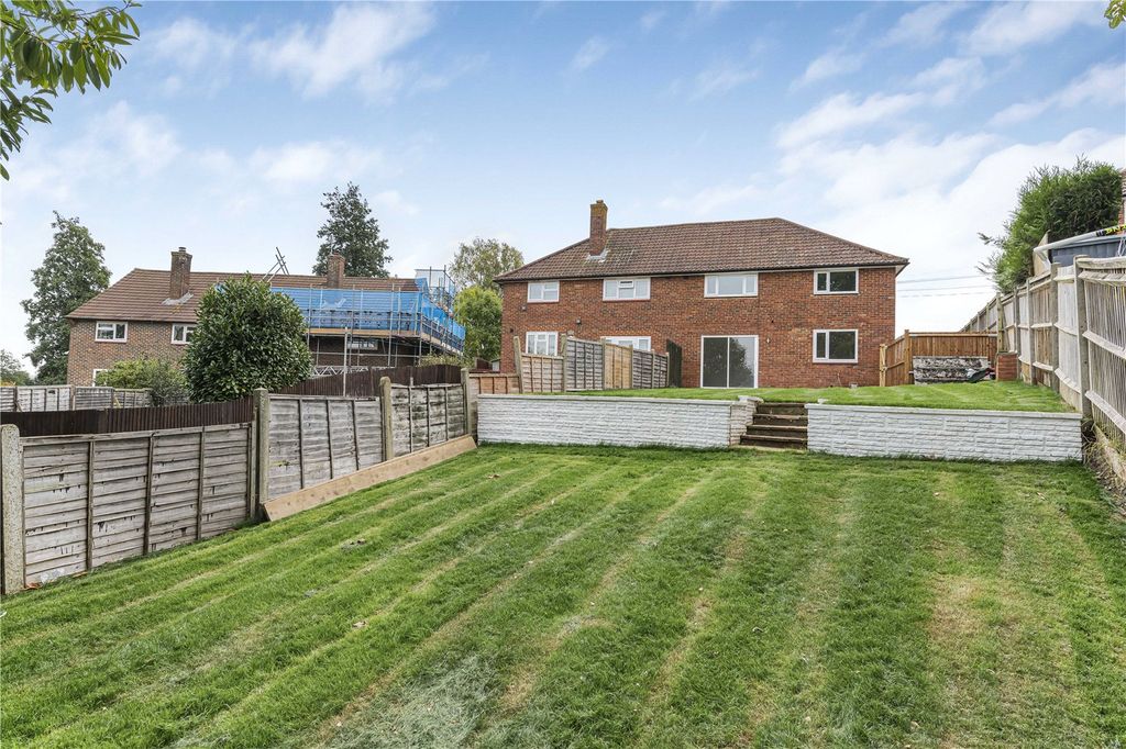 Property photo 2 of 26 Picture No. 23