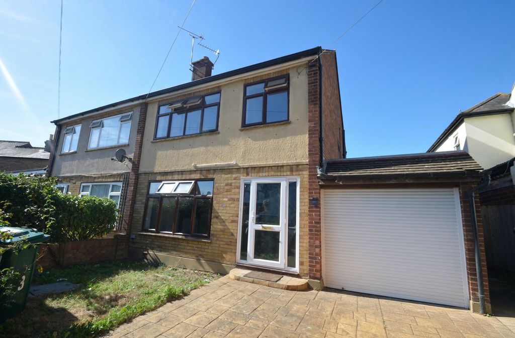 Property photo 1 of 11 04Yxn (1)