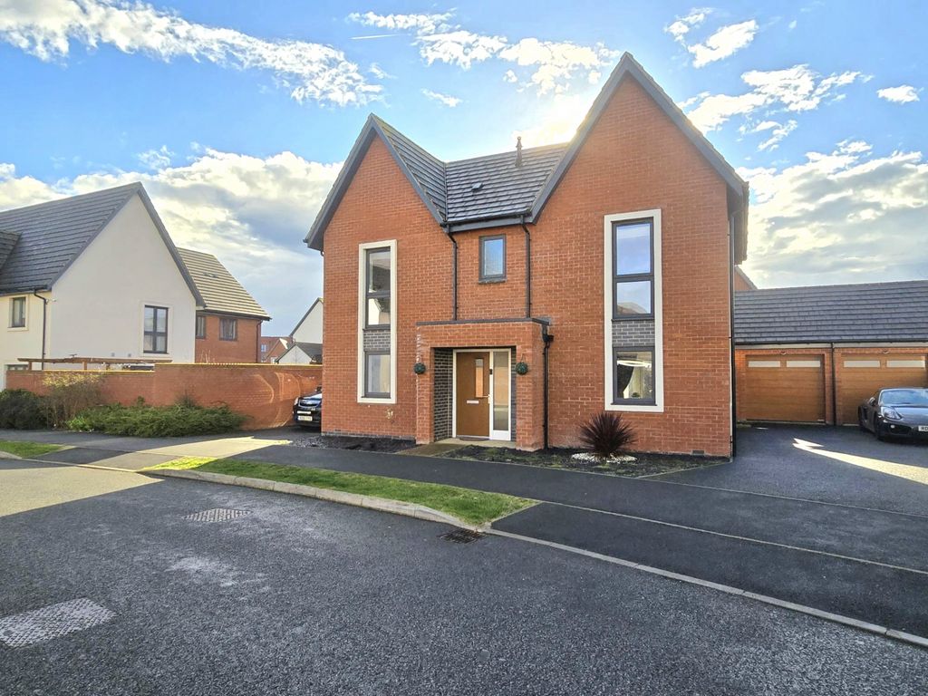 Property photo 1 of 19 Photo 8