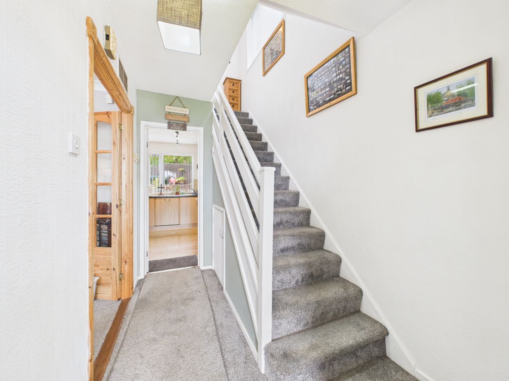 Property photo 2 of 26