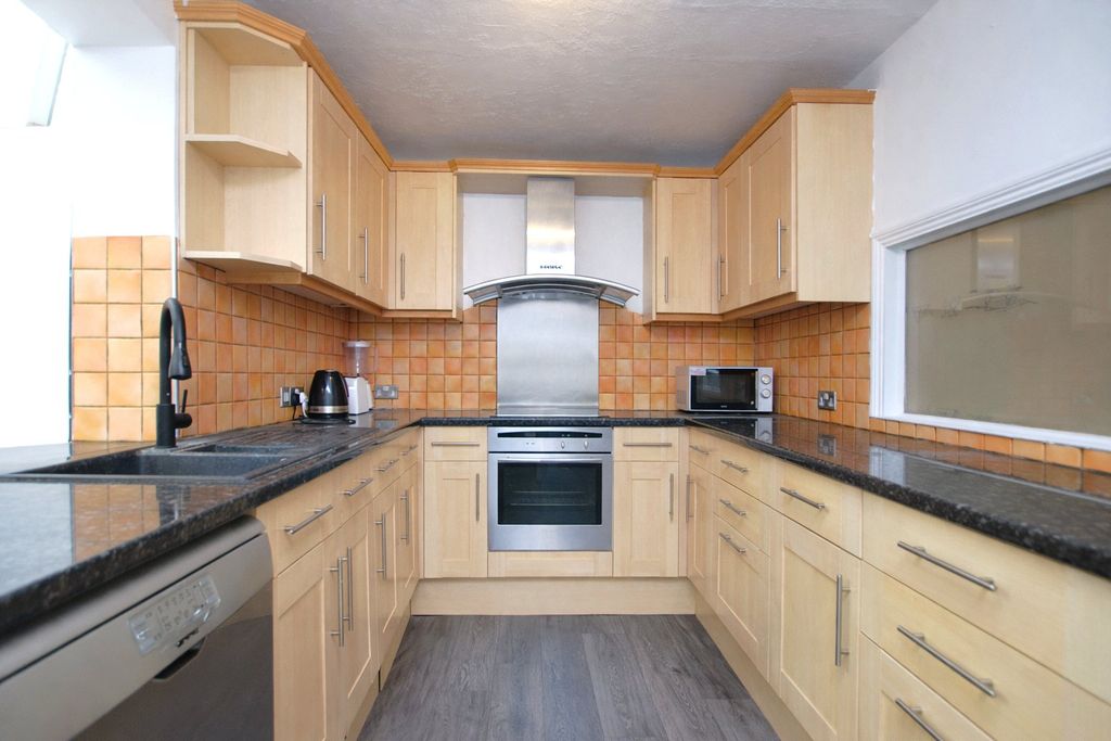 Property photo 2 of 8 Picture No. 08