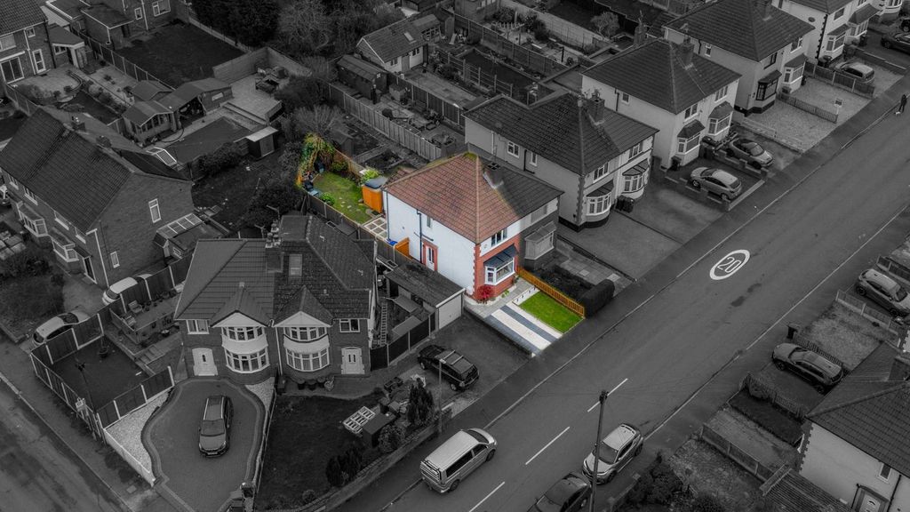 Property photo 2 of 24