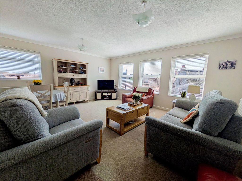 Property photo 2 of 12 Picture No. 01