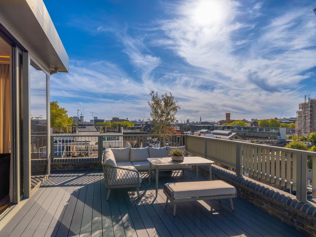 Property photo 3 of 12 Image