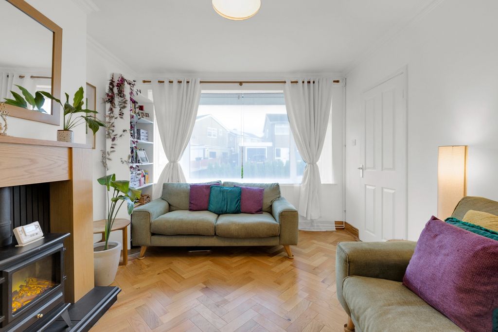 Property photo 2 of 24 4779113