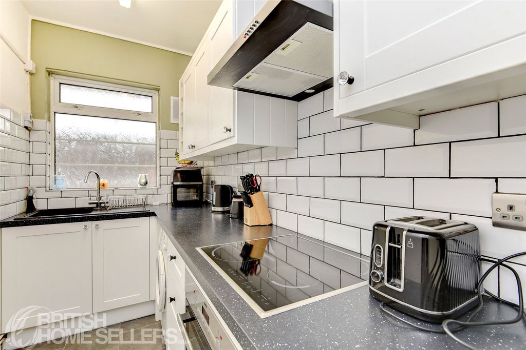 Property photo 3 of 15 Picture No. 20