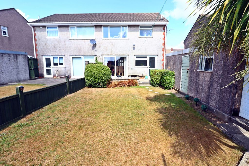 Property photo 2 of 23 Rear Garden