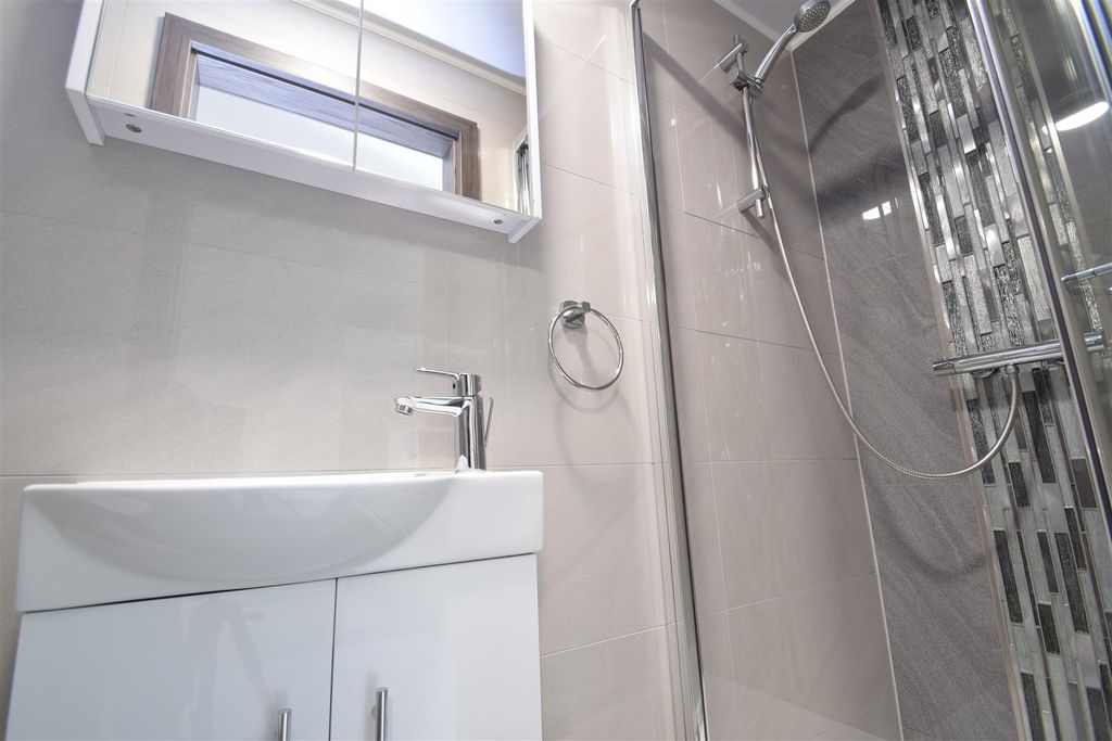 Property photo 2 of 5 Bathroom