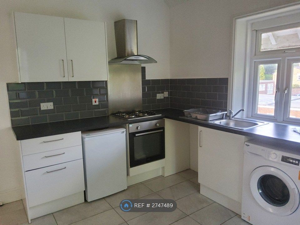 Property photo 2 of 23