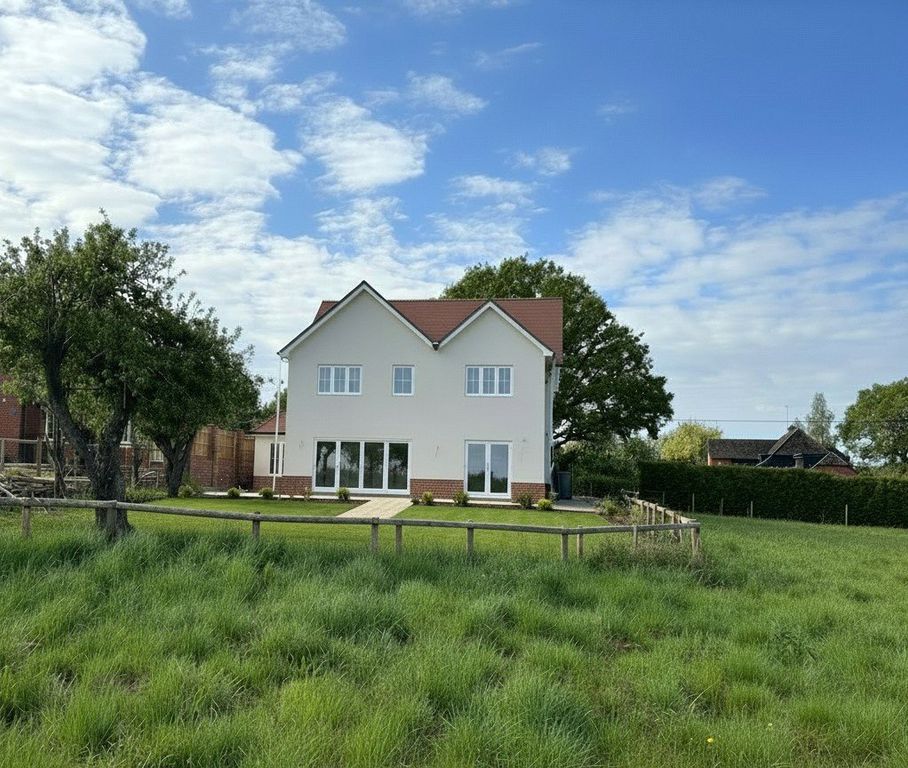 Property photo 2 of 8 Picture No. 15