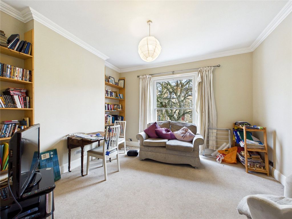 Property photo 2 of 7 Picture No. 05