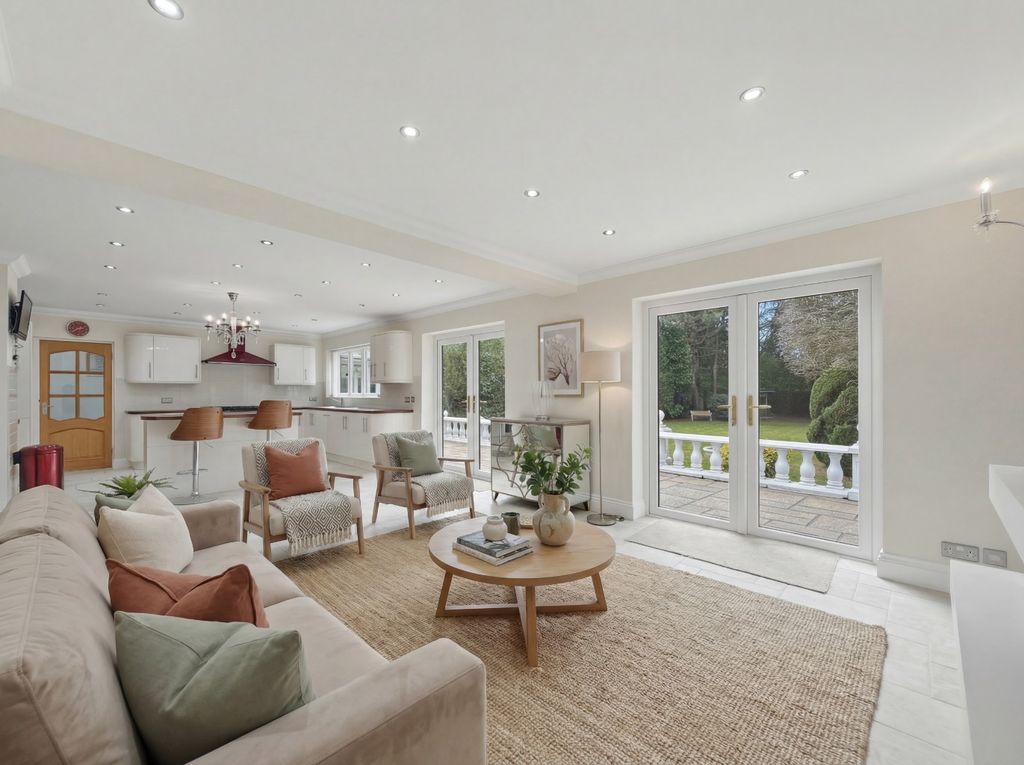 Property photo 3 of 46 4196092