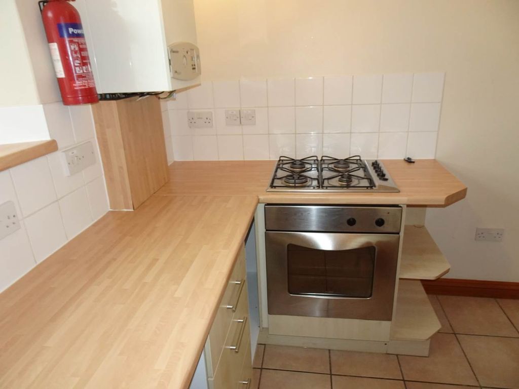 Property photo 3 of 7 F2Hyde03