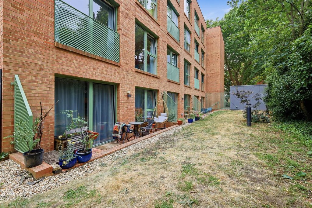 Property photo 2 of 14