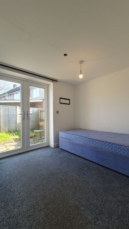 Property photo 3 of 9 Gallery