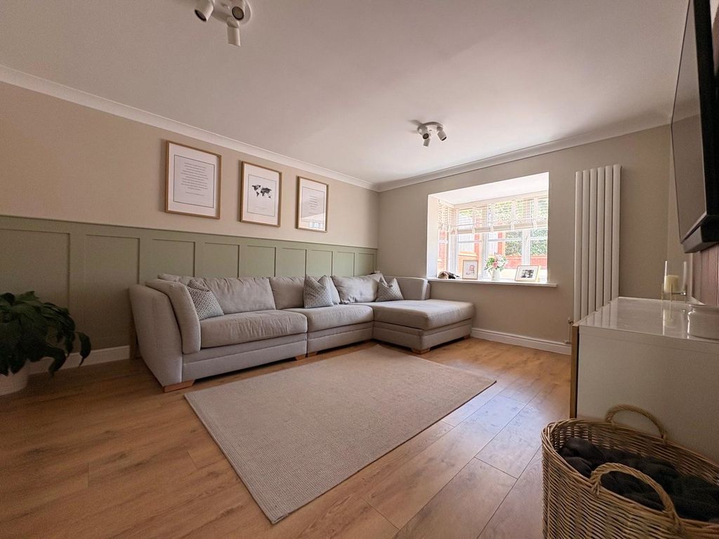 Property photo 3 of 35 Picture No. 08