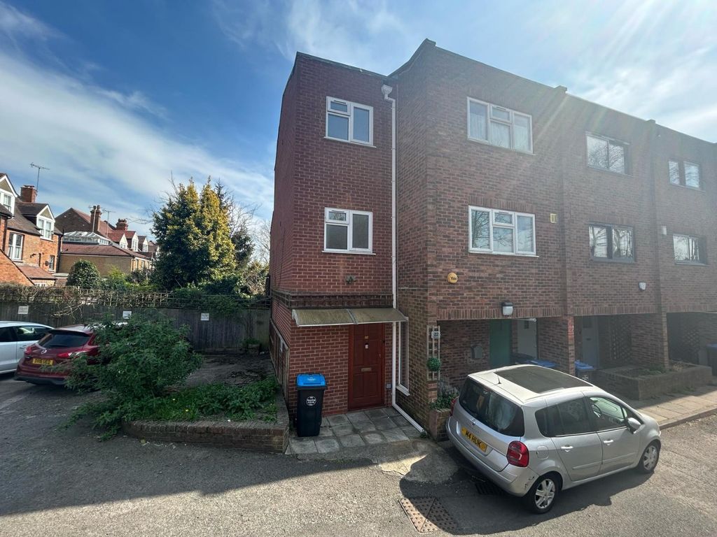 Property photo 1 of 5 2735520