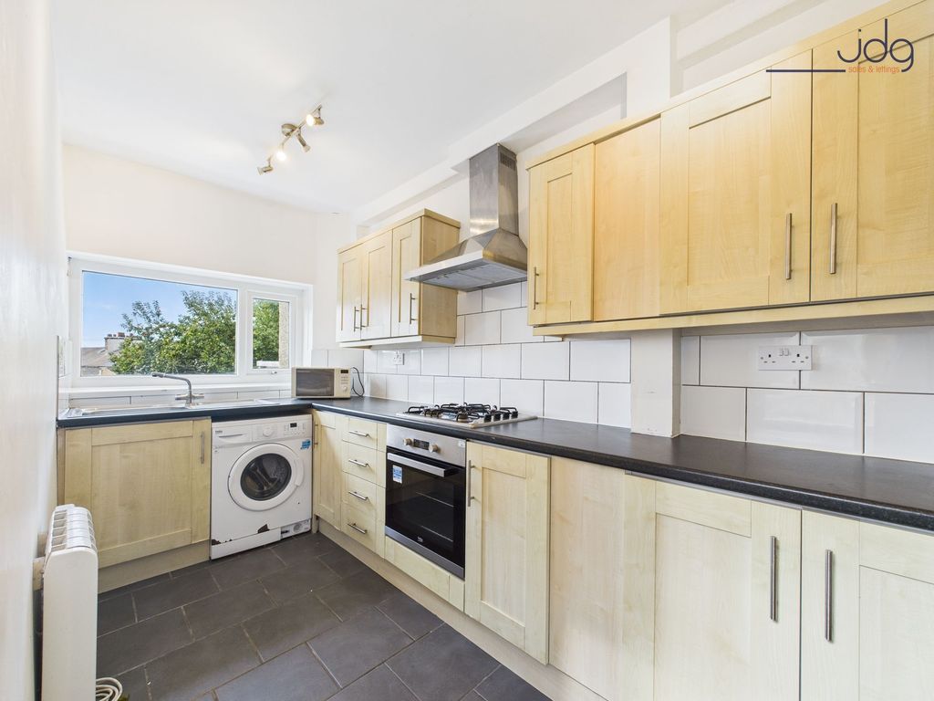 Property photo 3 of 13 Kitchen