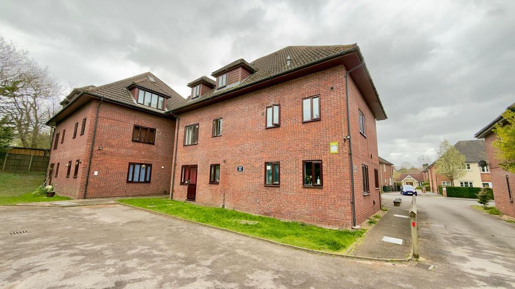 Property photo 1 of 8