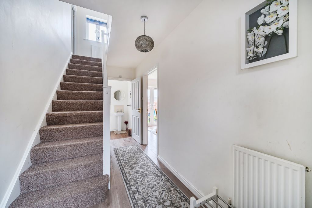 Property photo 2 of 19 1398103106968De5Bdeea9