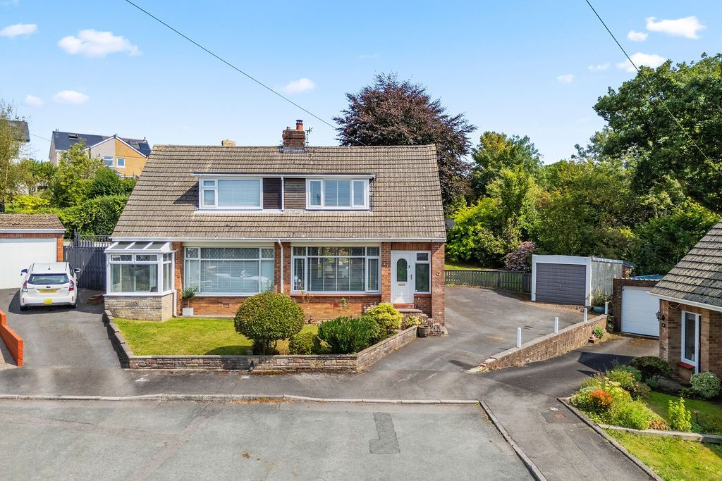 Property photo 1 of 22
