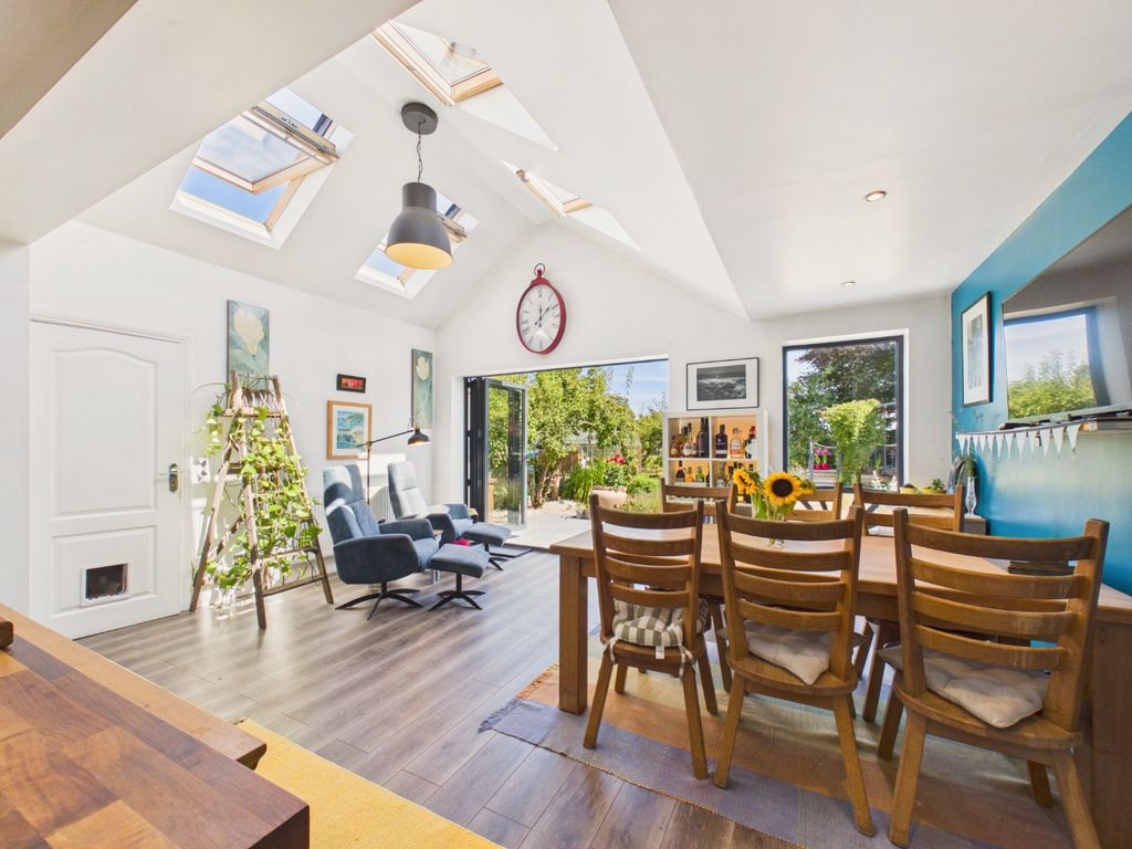 Property photo 2 of 35 5331034