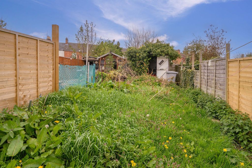 Property photo 2 of 8