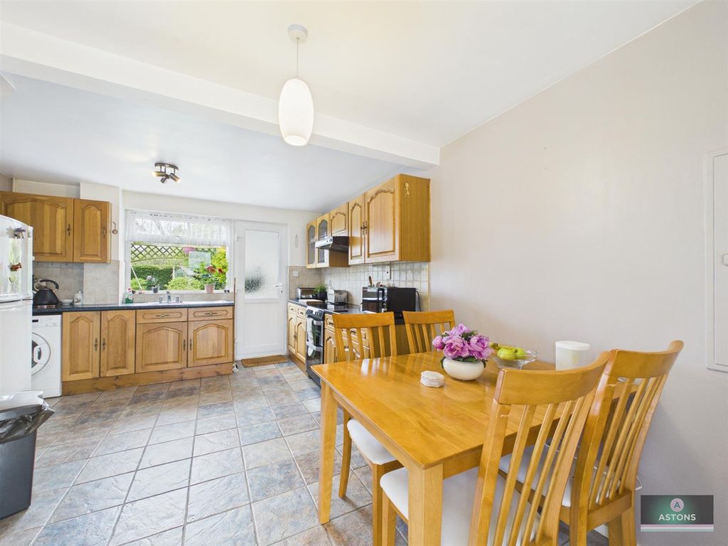 Property photo 2 of 16 Cam02067G0-Pr0245-Still003.Jpg