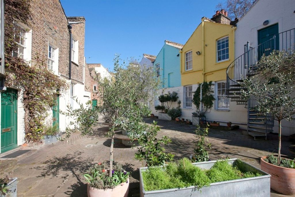 Property photo 1 of 15