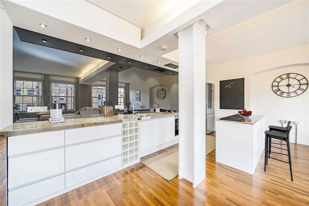 Property photo 3 of 7