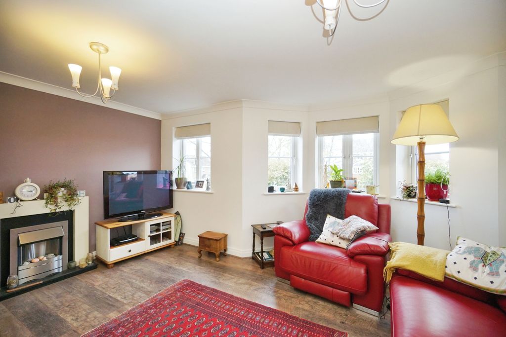 Property photo 2 of 17 Photography