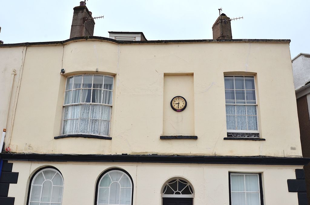 Property photo 1 of 7