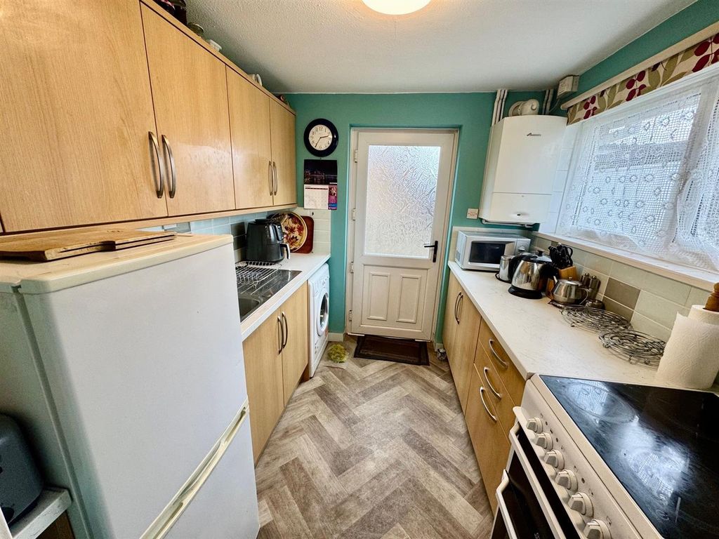 Property photo 2 of 16 Kitchen.Jpg