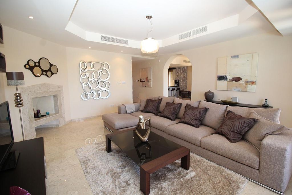 Property photo 3 of 29