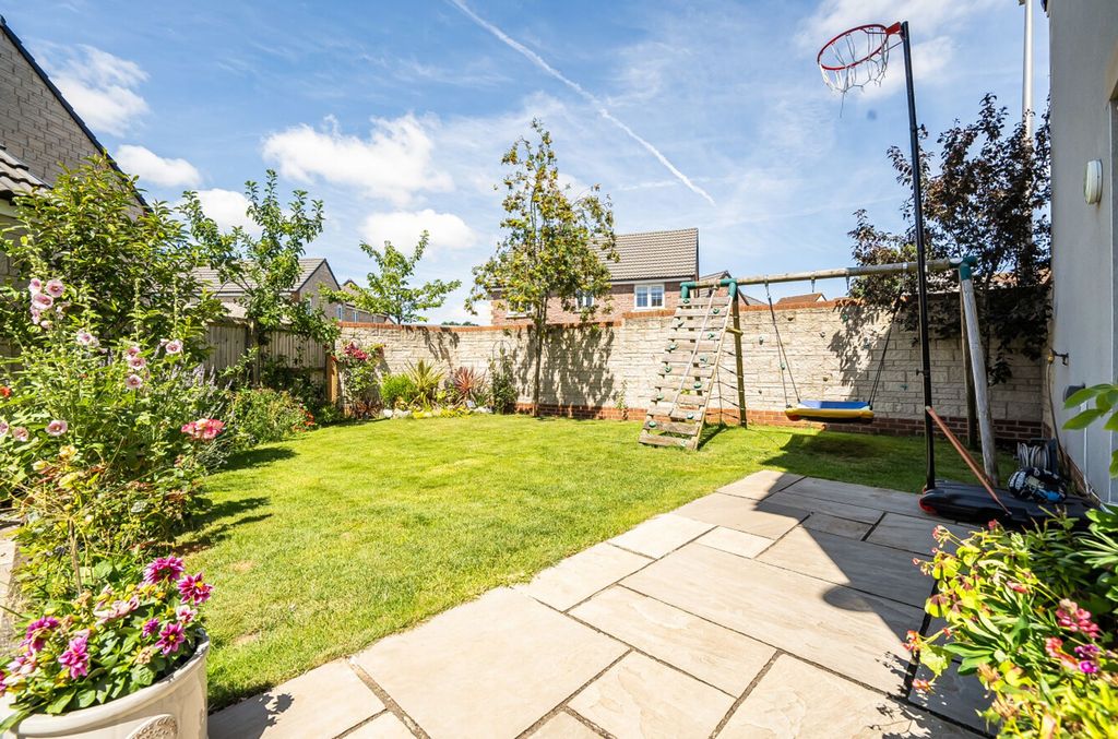 Property photo 1 of 22 Garden