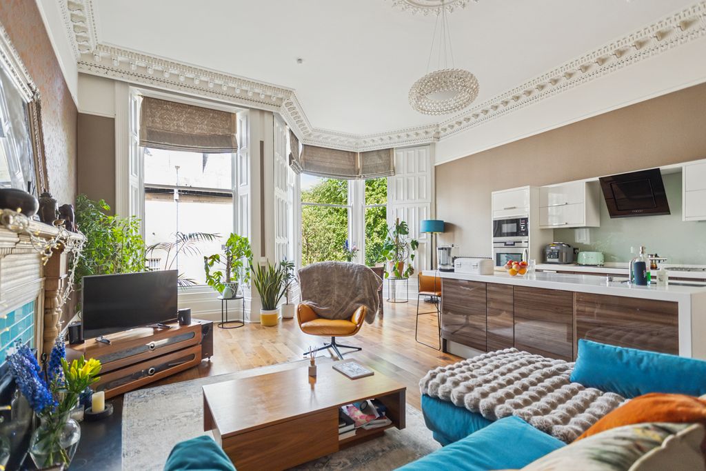 Property photo 3 of 39 3