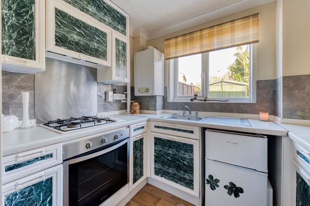 Property photo 3 of 13