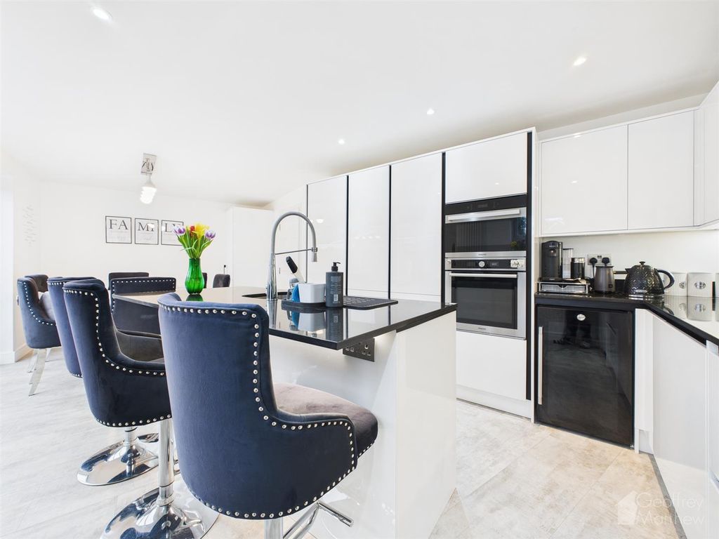 Property photo 1 of 23 Cam02365G0-Pr0401-Still011.Jpg