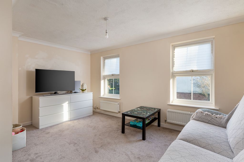 Property photo 3 of 10 Picture No. 06