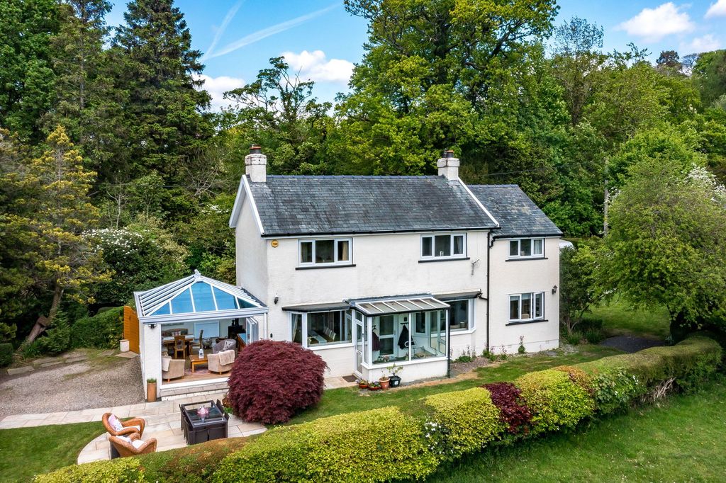 Property photo 1 of 39