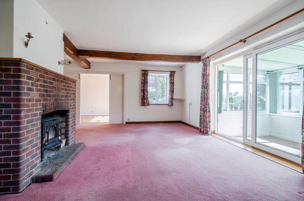 Property photo 3 of 20