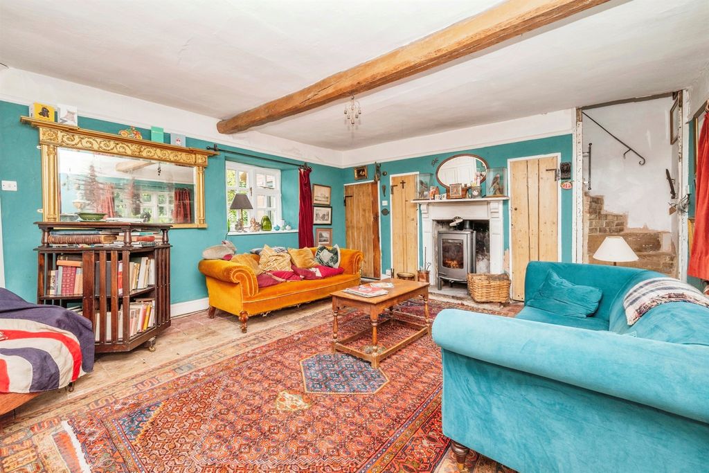 Property photo 2 of 19