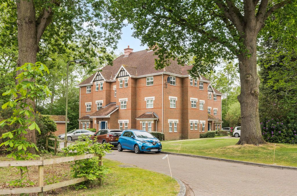Property photo 1 of 11 1455464-2-6A01974...