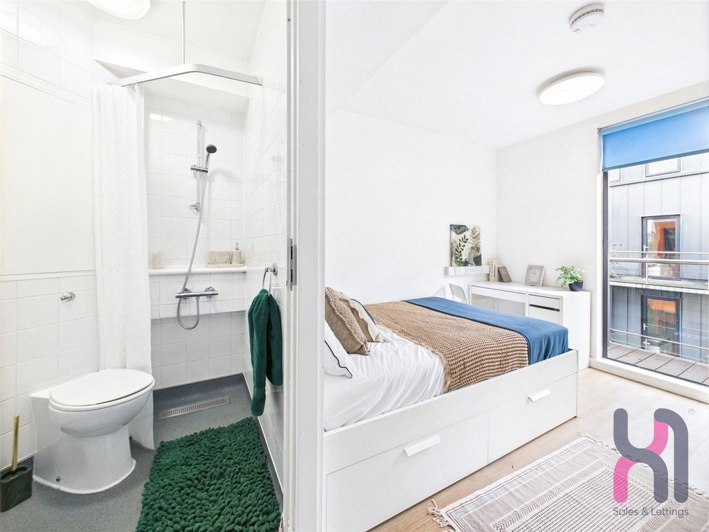 Property photo 2 of 8 Picture No. 10