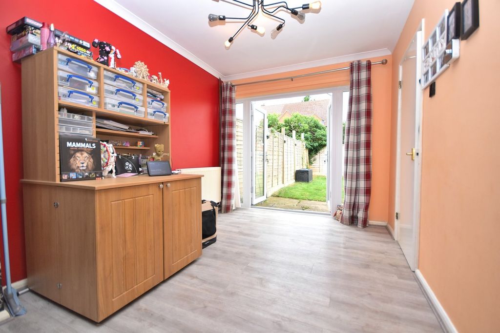 Property photo 3 of 11
