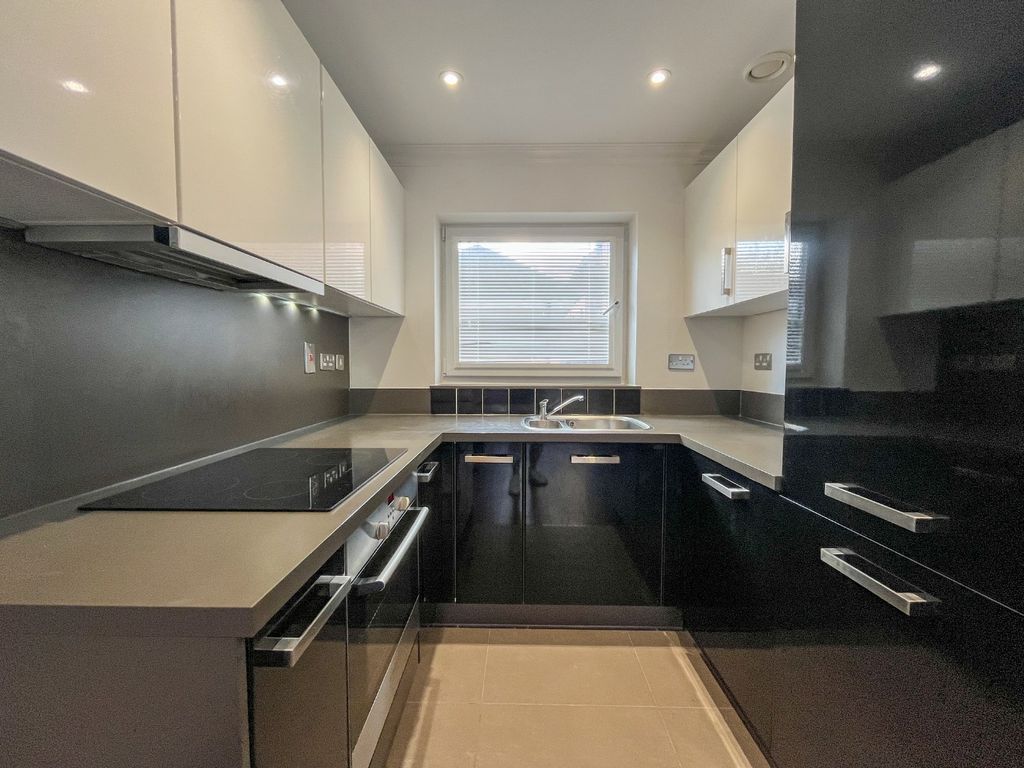 Property photo 2 of 8 4514143