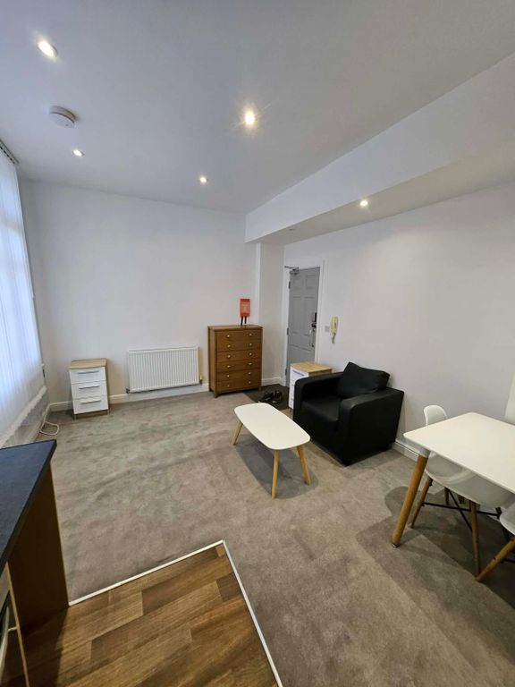 Property photo 2 of 3 Gallery